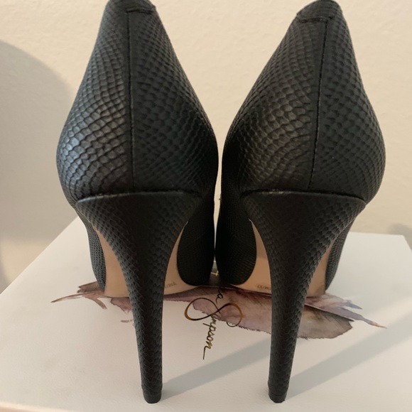 Pump heels - Picture 3 of 4